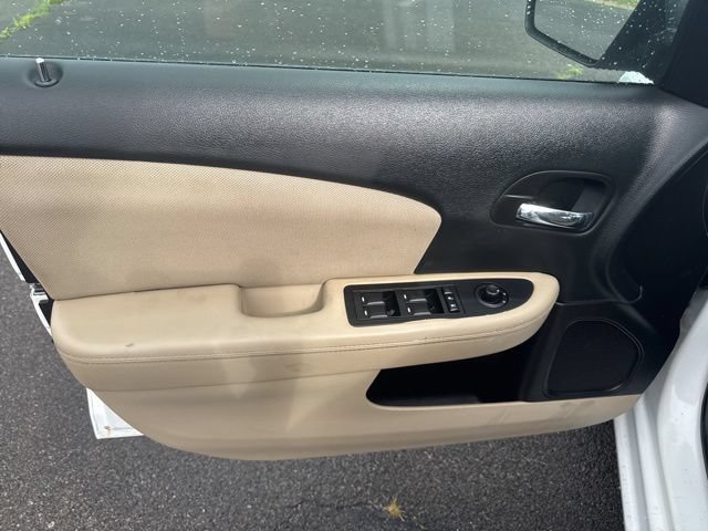 Used 2014 Dodge Avenger SE FWD image 14