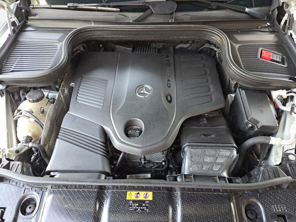 Used 2020 Mercedes-Benz GLS 450 4MATIC image 22