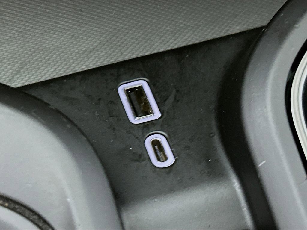 Used 2022 GMC Sierra 1500 AT4 w/ AT4 Preferred Package image 33