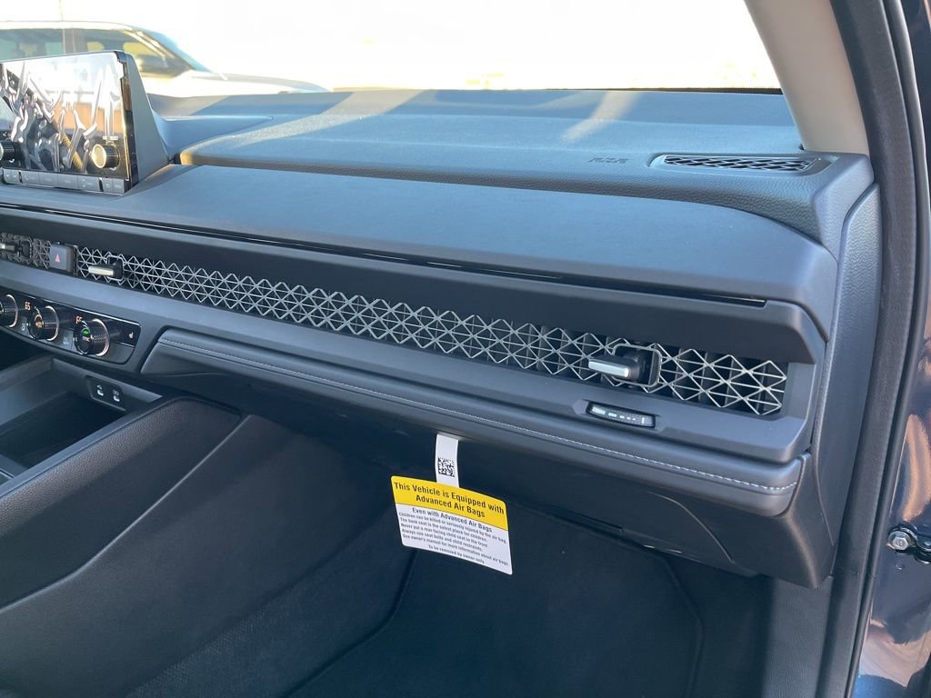 Certified 2025 Honda Accord SE image 28