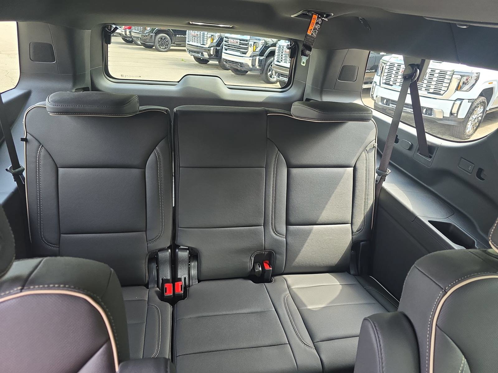 New 2026 GMC Yukon XL Elevation w/ LPO, Floor Liner Package AWD/4WD image 12