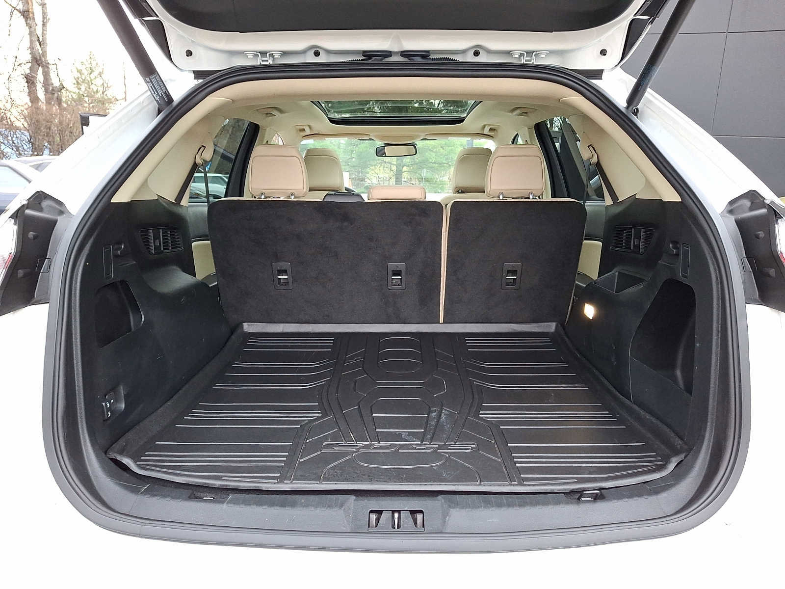 Used 2022 Ford Edge SEL w/ Convenience Package image 27