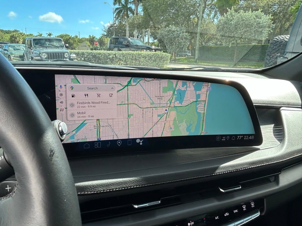 Used 2025 Cadillac XT4 Premium Luxury image 23