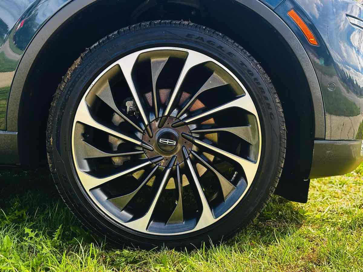 Used 2024 Lincoln Aviator Reserve w/ Equipment Group 201A AWD/4WD image 25