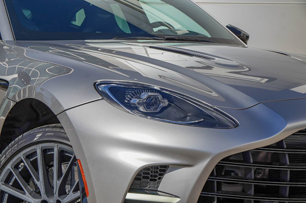 New 2026 Aston Martin DBX 707 image 3