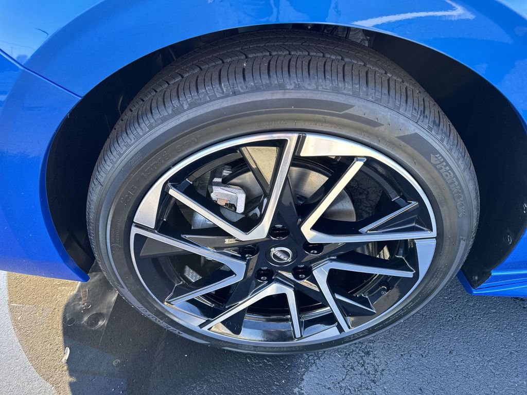 New 2025 Nissan Sentra SR w/ SR Premium Package image 16