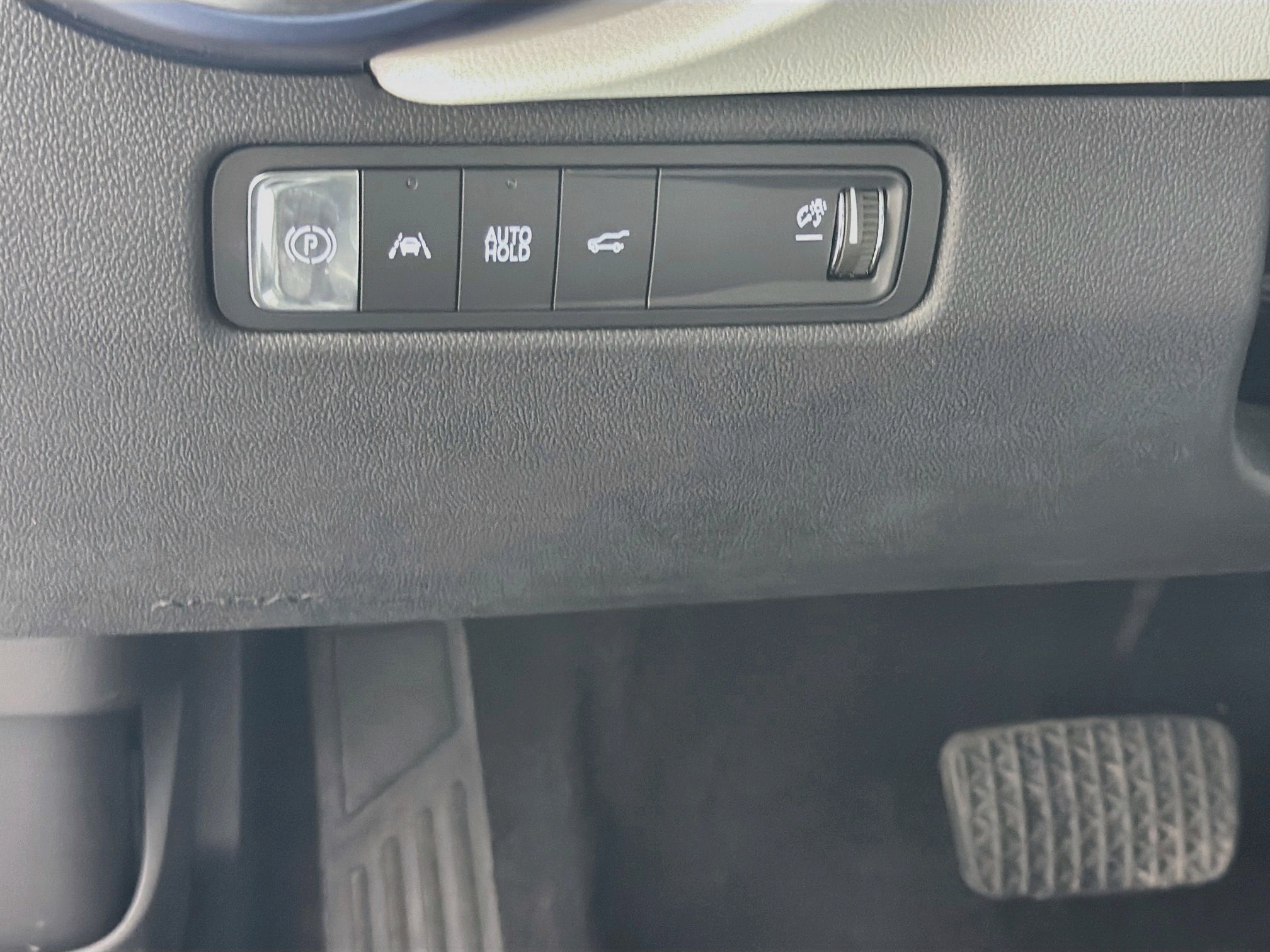 Used 2024 Chevrolet Equinox EV LT FWD image 16