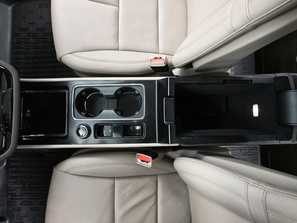 Used 2022 Lincoln Corsair Reserve w/ Equipment Group 201A image 38