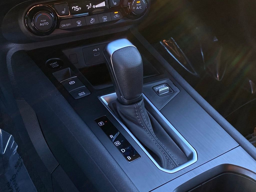 New 2026 Nissan Kicks SV w/ SV Premium Package image 27