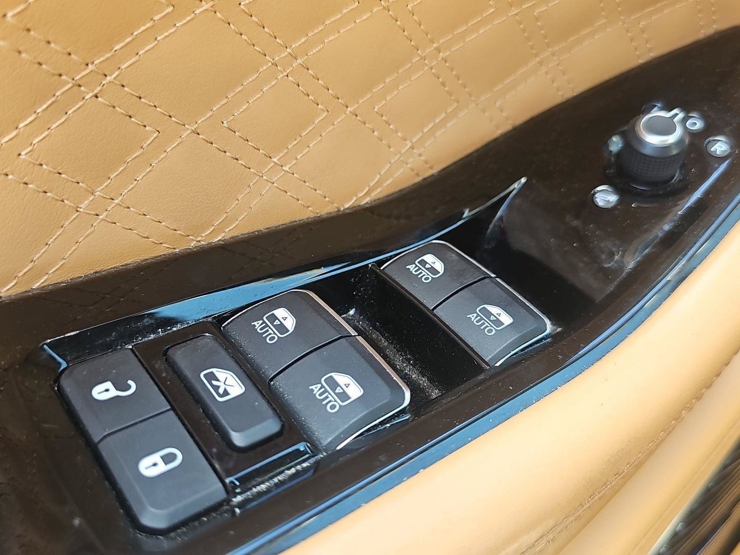 Used 2022 Jeep Grand Cherokee L Summit AWD/4WD image 19