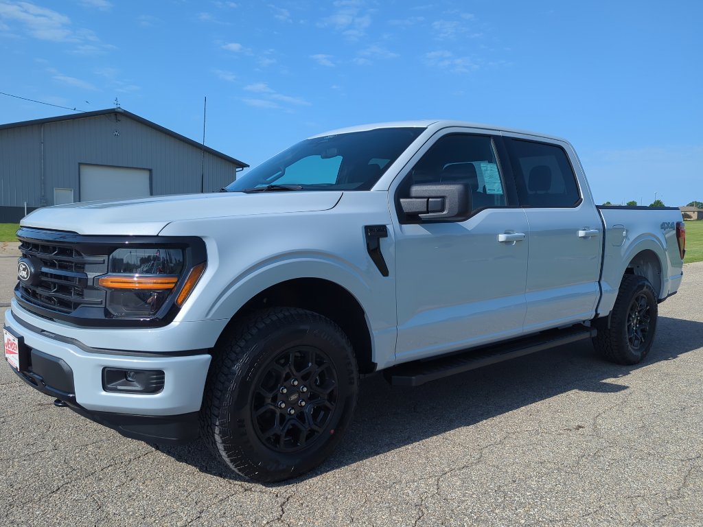 New 2025 Ford F150 XLT image 3