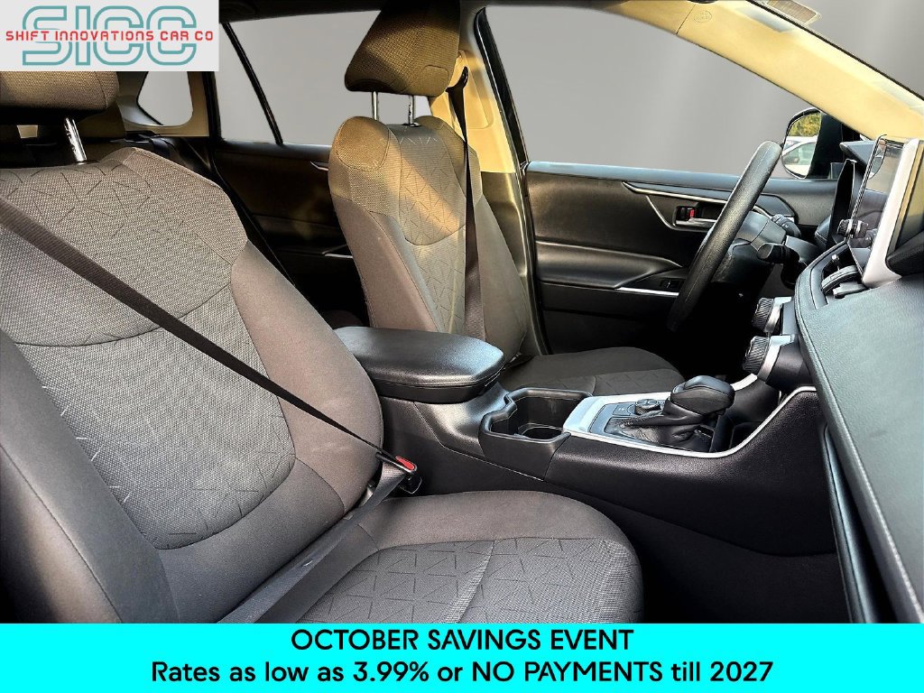 Used 2024 Toyota RAV4 AWD Hybrid image 31
