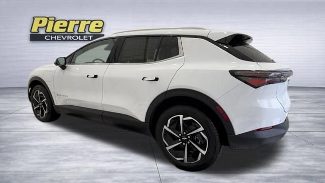 New 2026 Chevrolet Equinox EV LT AWD/4WD image 2