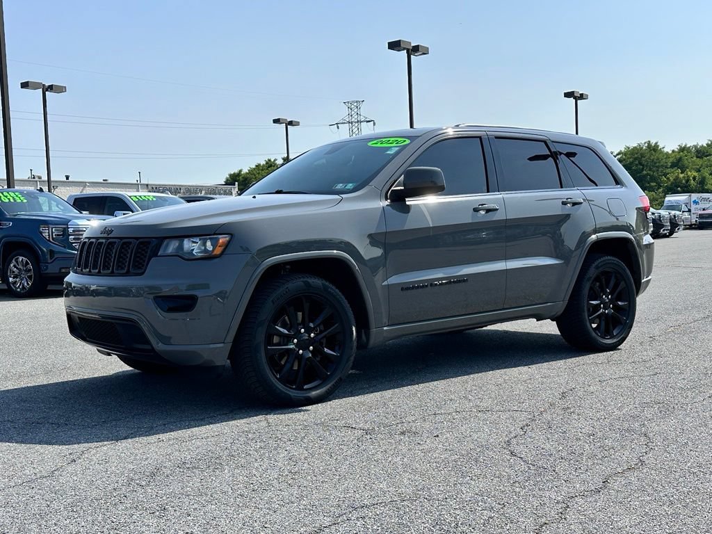 Used 2020 Jeep Grand Cherokee Altitude AWD/4WD image 2