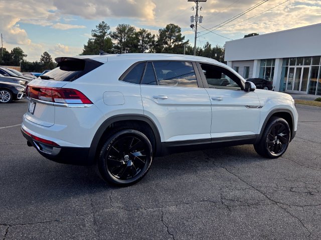 New 2026 Volkswagen Atlas Cross Sport SE FWD image 14
