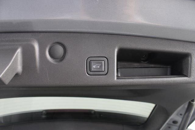 Used 2024 Chevrolet Equinox LT image 19