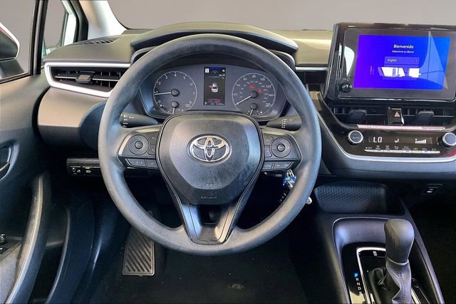 Used 2025 Toyota Corolla LE image 8