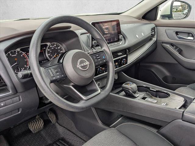 Used 2022 Nissan Rogue SV image 10