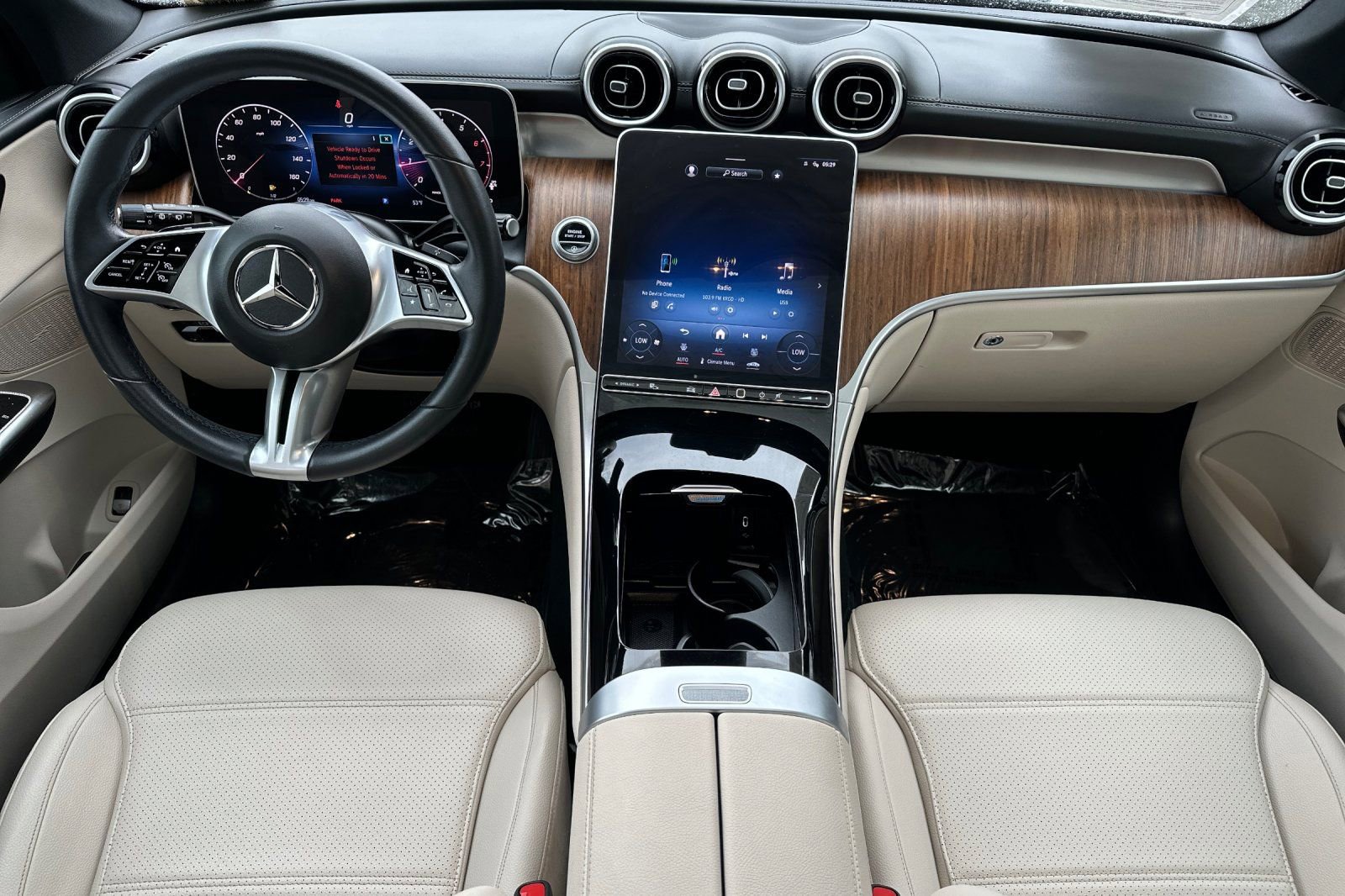 Used 2024 Mercedes-Benz GLC 300 image 13