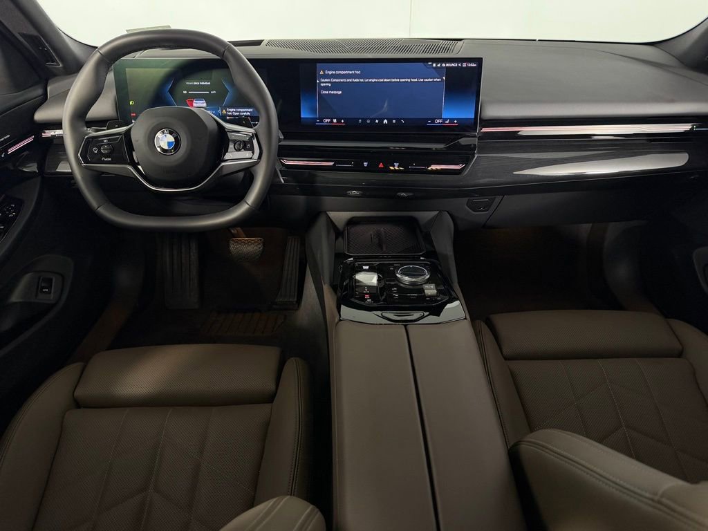 Used 2026 BMW 530i RWD image 11