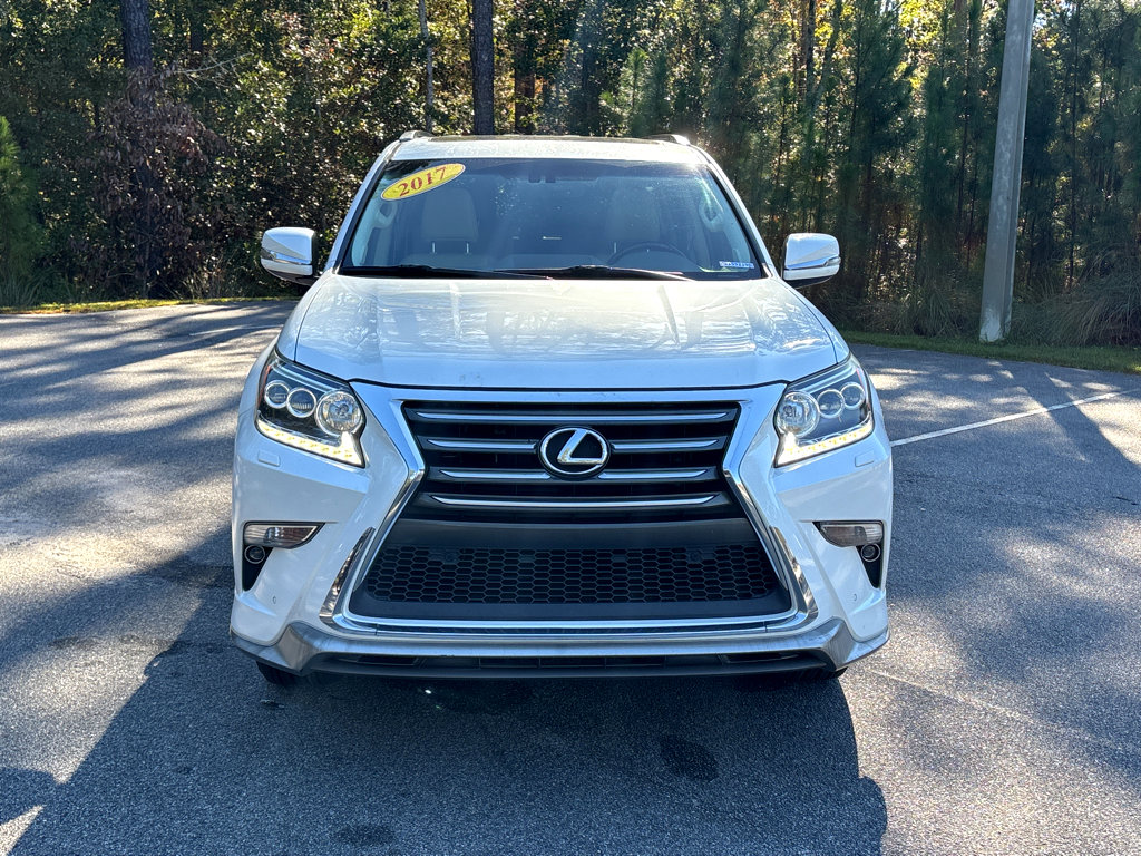 Used 2017 Lexus GX 460 image 2