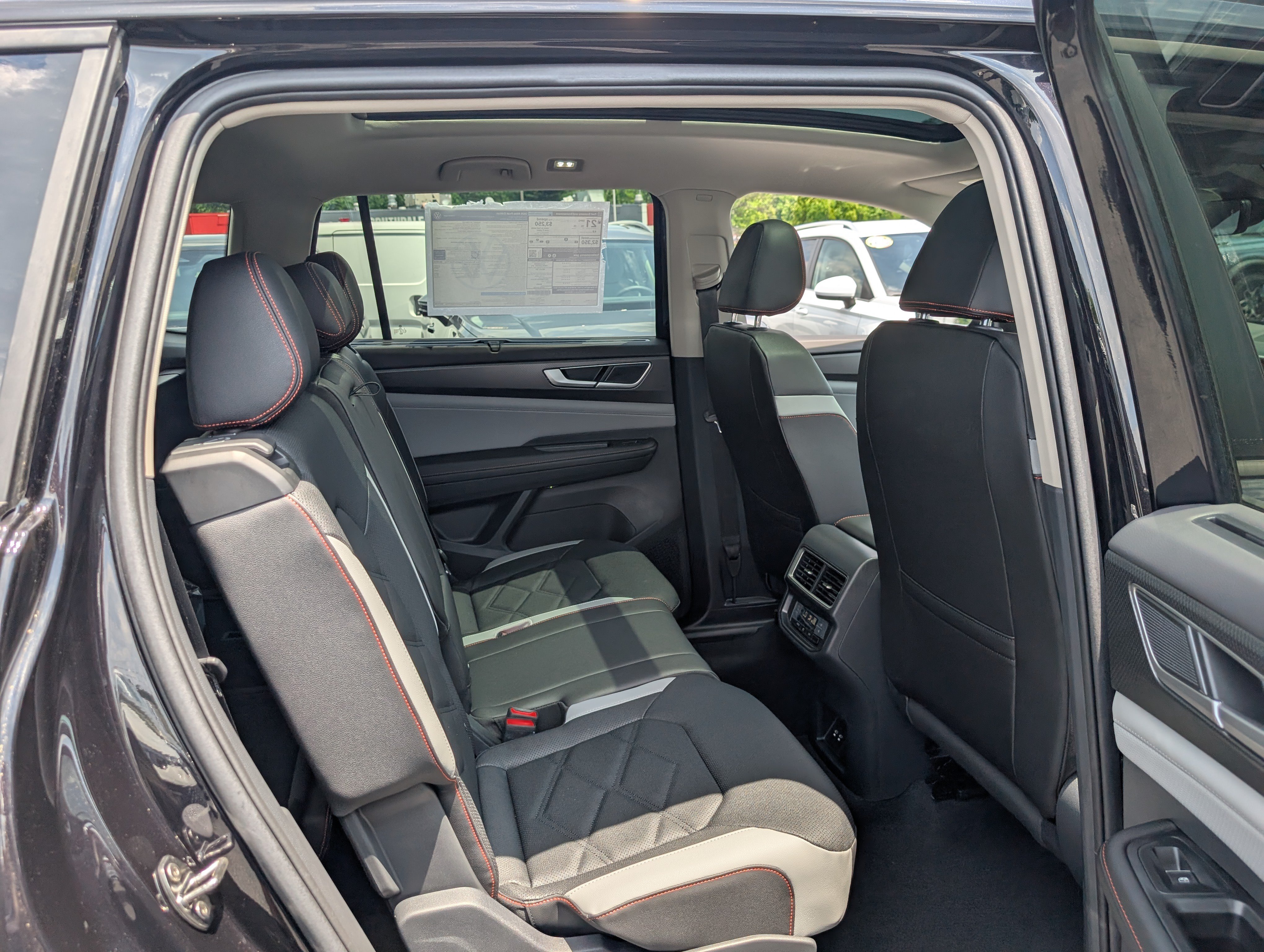 New 2026 Volkswagen Atlas Peak Edition AWD/4WD image 10