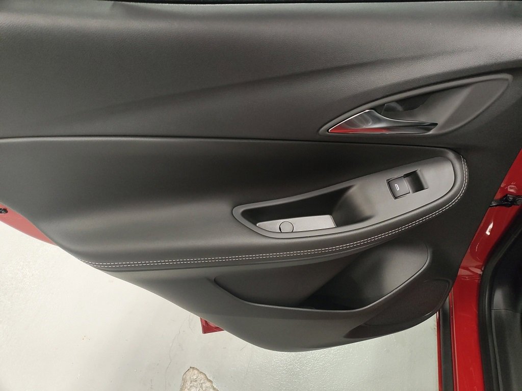 New 2026 Buick Encore GX Avenir w/ Avenir Technology Package image 27