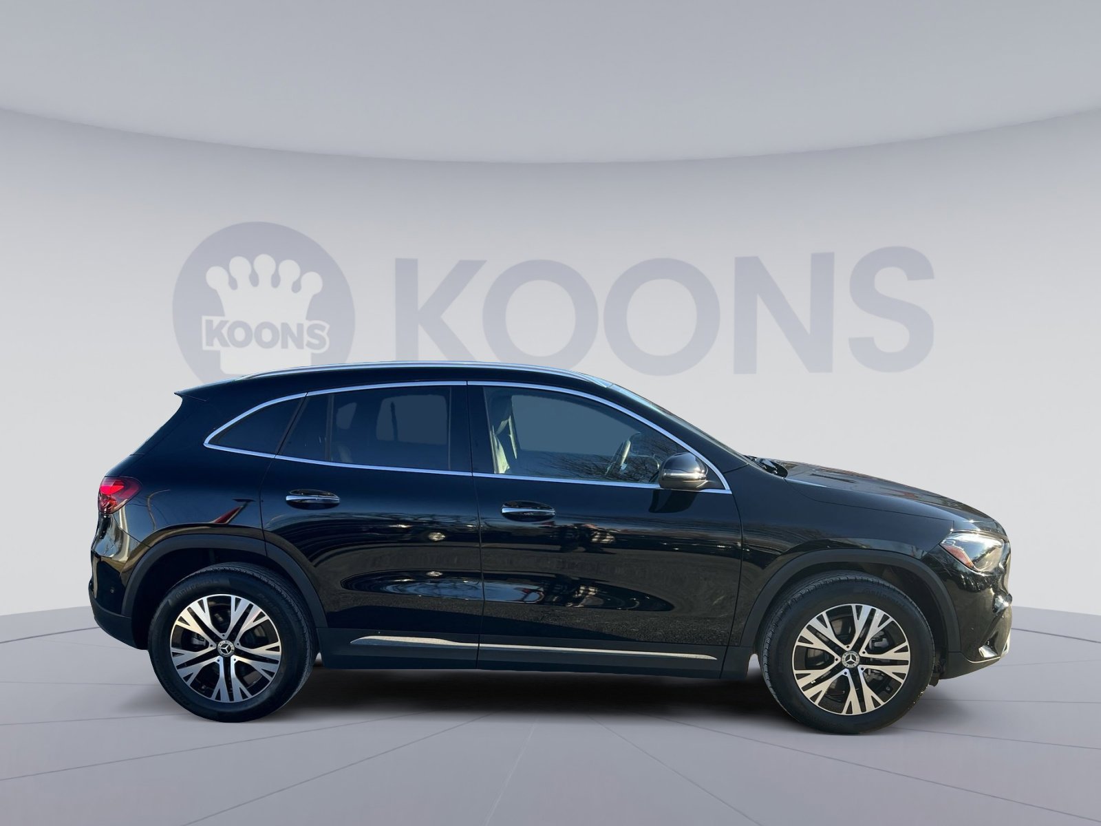 Used 2025 Mercedes-Benz GLA 250 4MATIC image 8