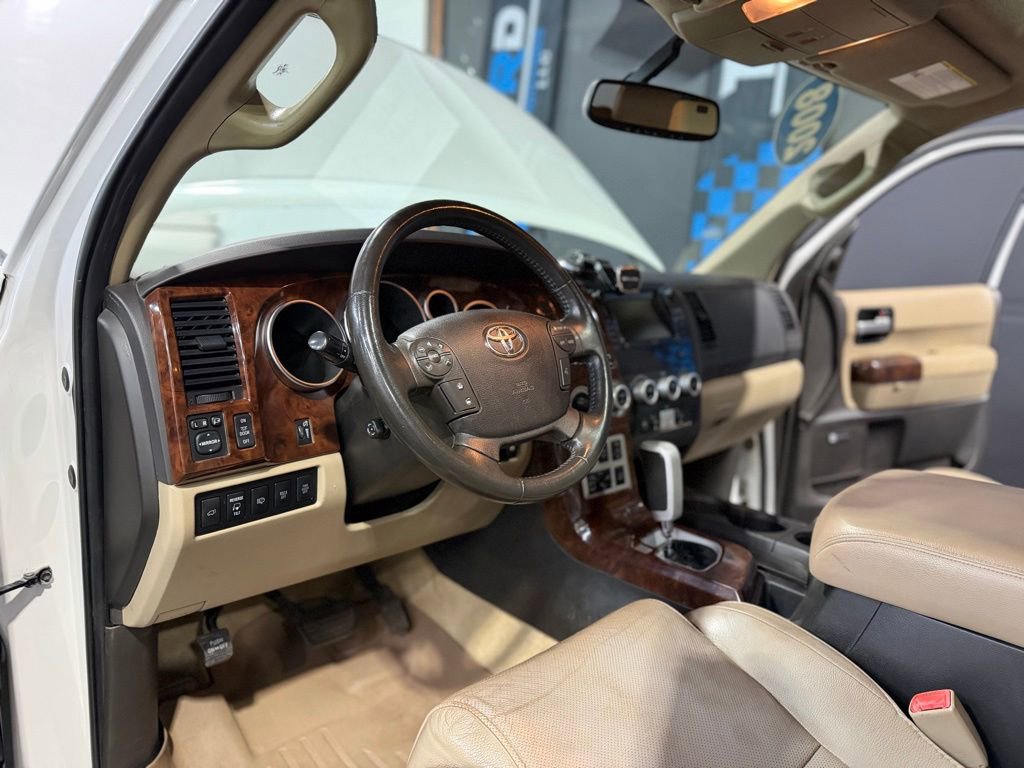 Used 2008 Toyota Sequoia Platinum AWD/4WD image 10