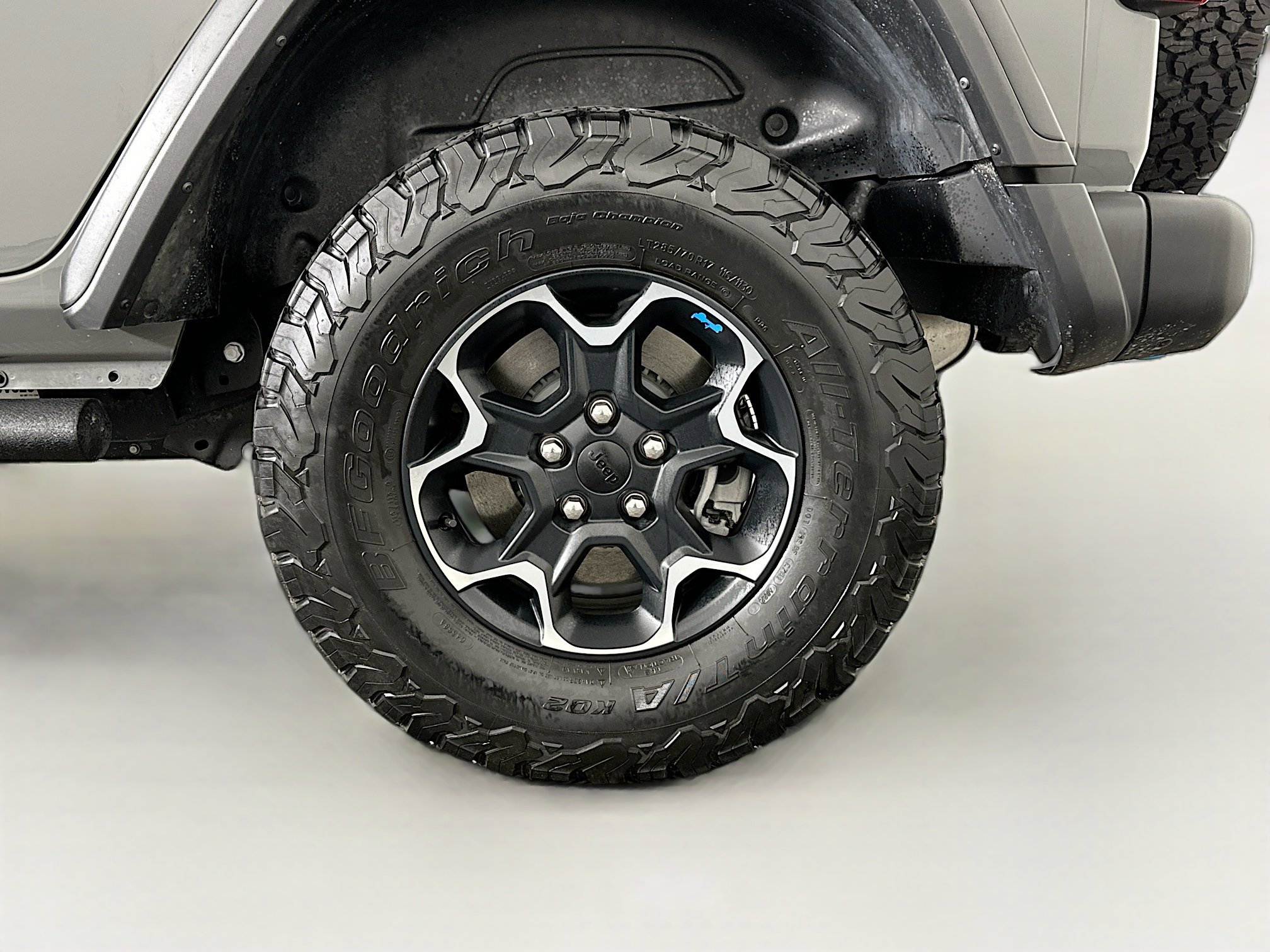 Used 2023 Jeep Wrangler Unlimited Rubicon 4xe w/ Steel Bumper Group image 11