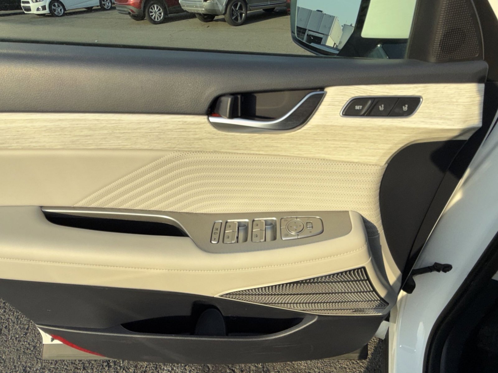 Used 2023 Hyundai Palisade Calligraphy image 15