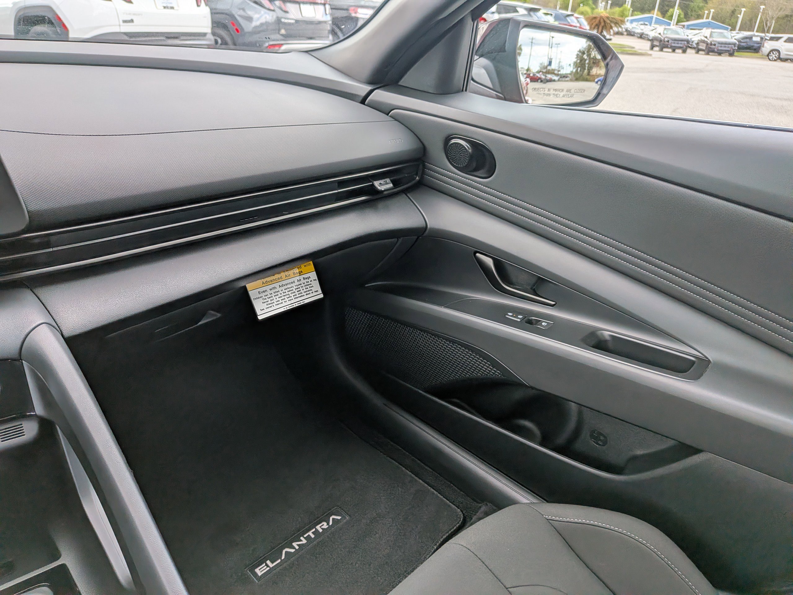 Certified 2025 Hyundai Elantra Sport FWD image 16