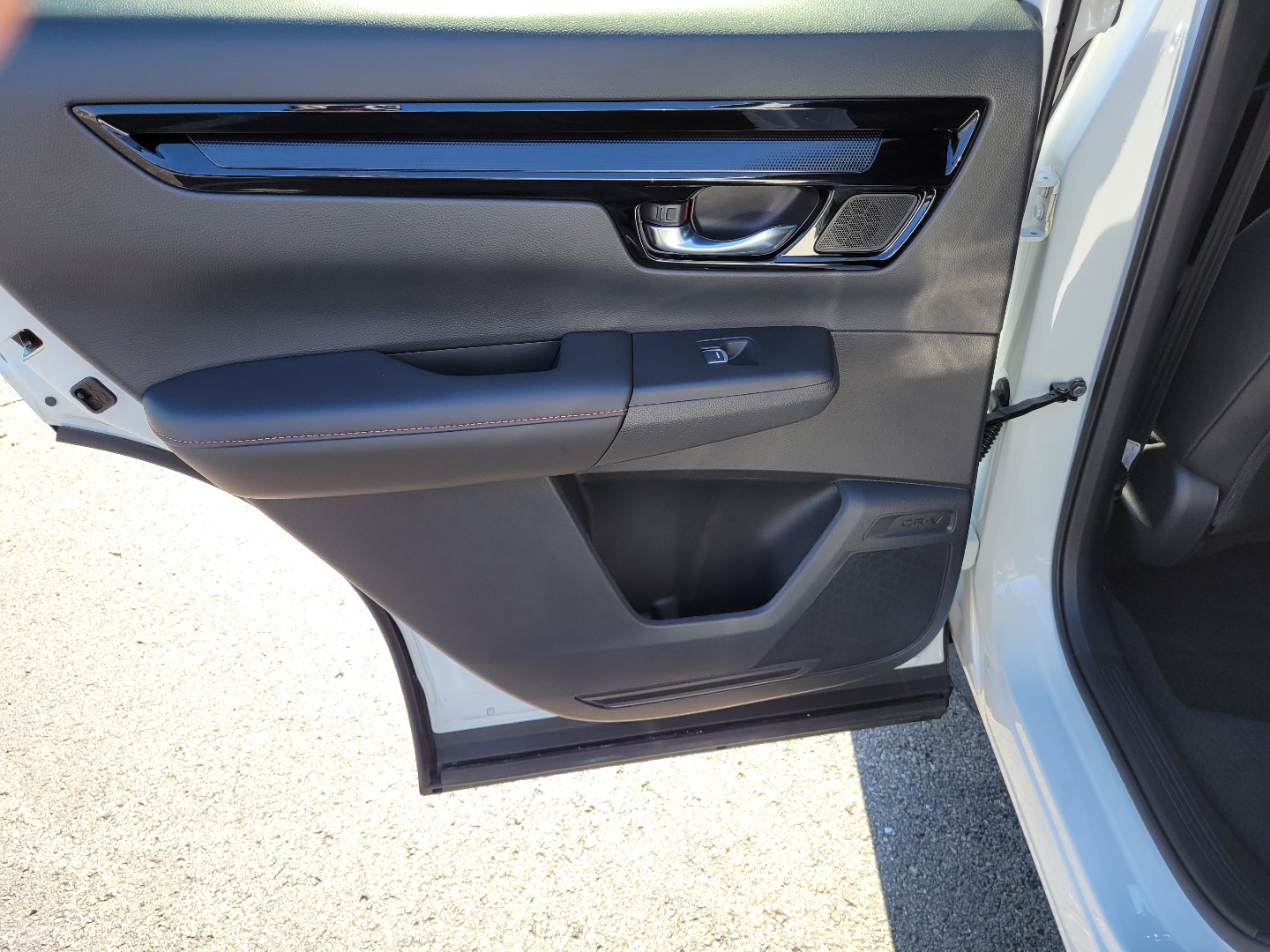 Used 2025 Honda CR-V Sport Touring image 14