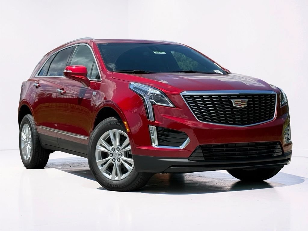 New 2026 Cadillac XT5 Luxury FWD image 2