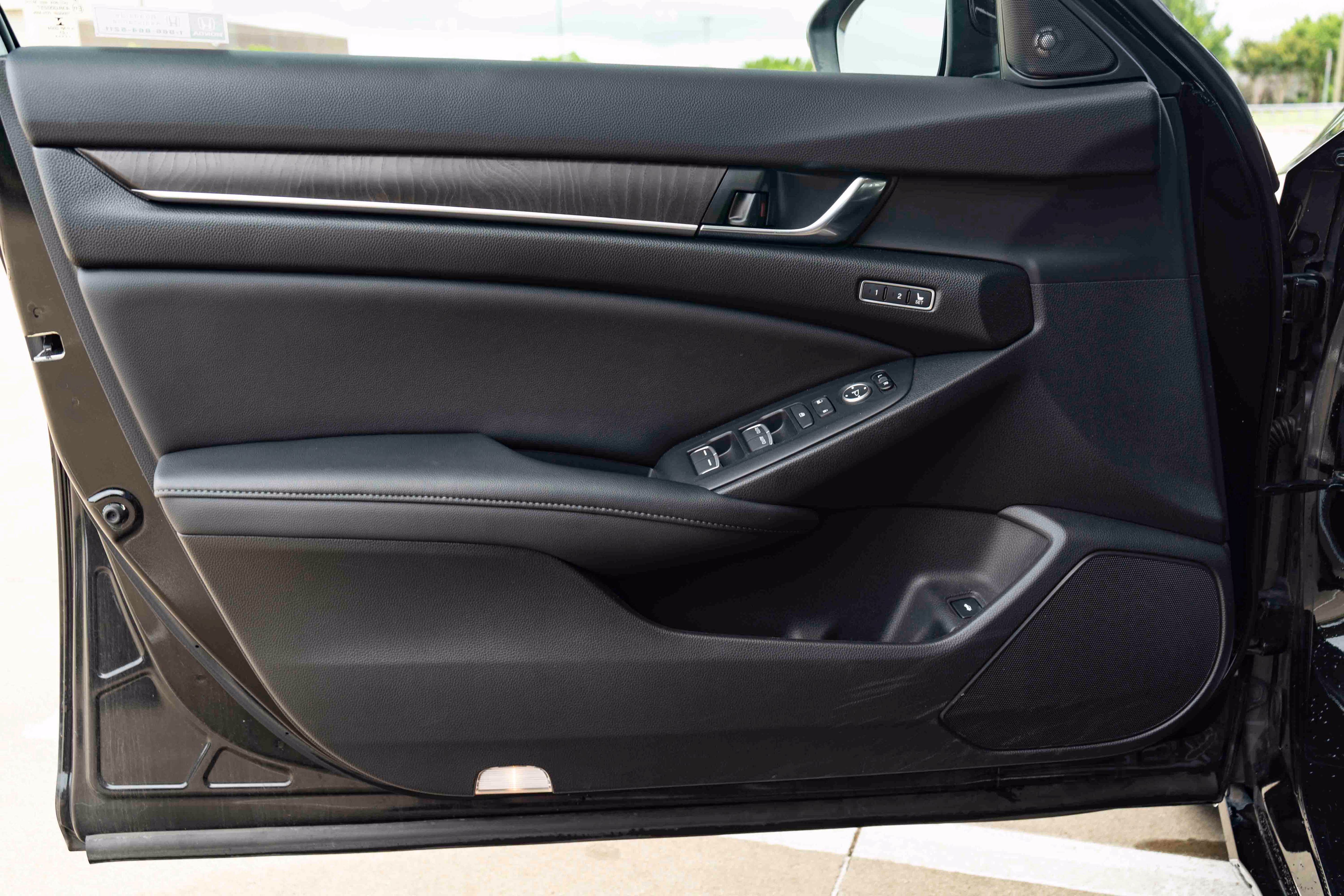 Used 2021 Honda Accord EX-L image 37