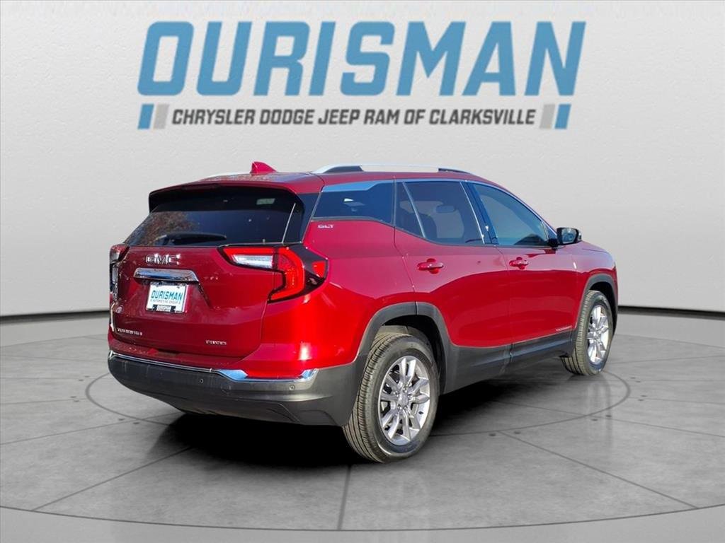 Used 2022 GMC Terrain SLT w/ Infotainment Package II image 3