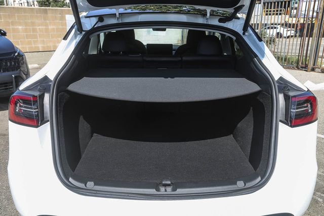 Used 2023 Tesla Model Y Long Range image 24
