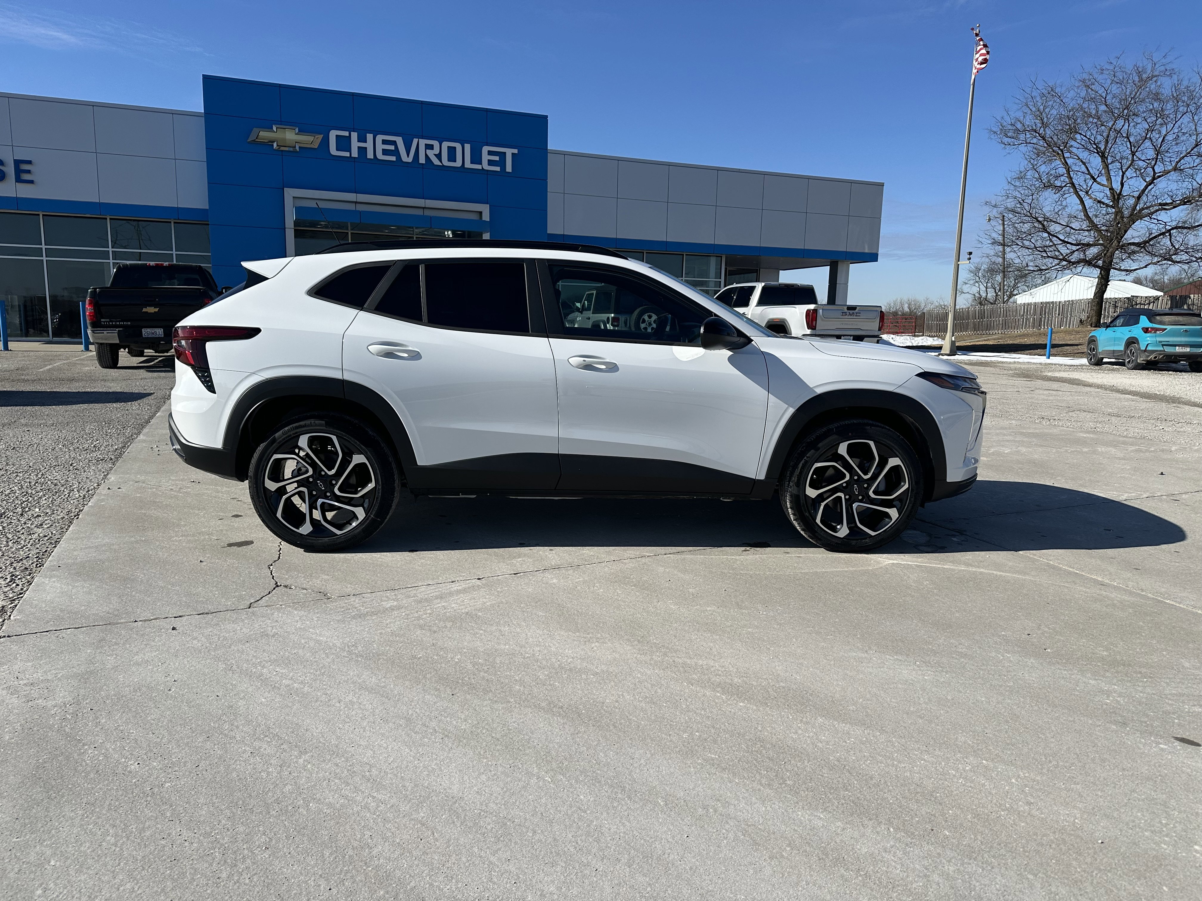 New 2026 Chevrolet Trax RS w/ Driver Confidence Package image 8