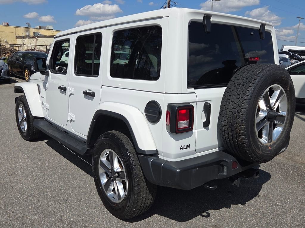 Used 2022 Jeep Wrangler Unlimited Sahara w/ Cold Weather Group image 10
