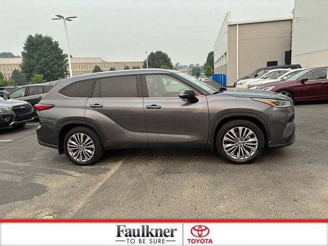 Used 2021 Toyota Highlander Platinum AWD/4WD image 5