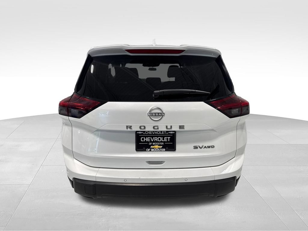 Used 2024 Nissan Rogue SV AWD/4WD image 45