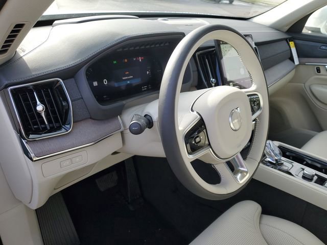 New 2026 Volvo XC90 T8 Ultra w/ Protection Package Premier image 8