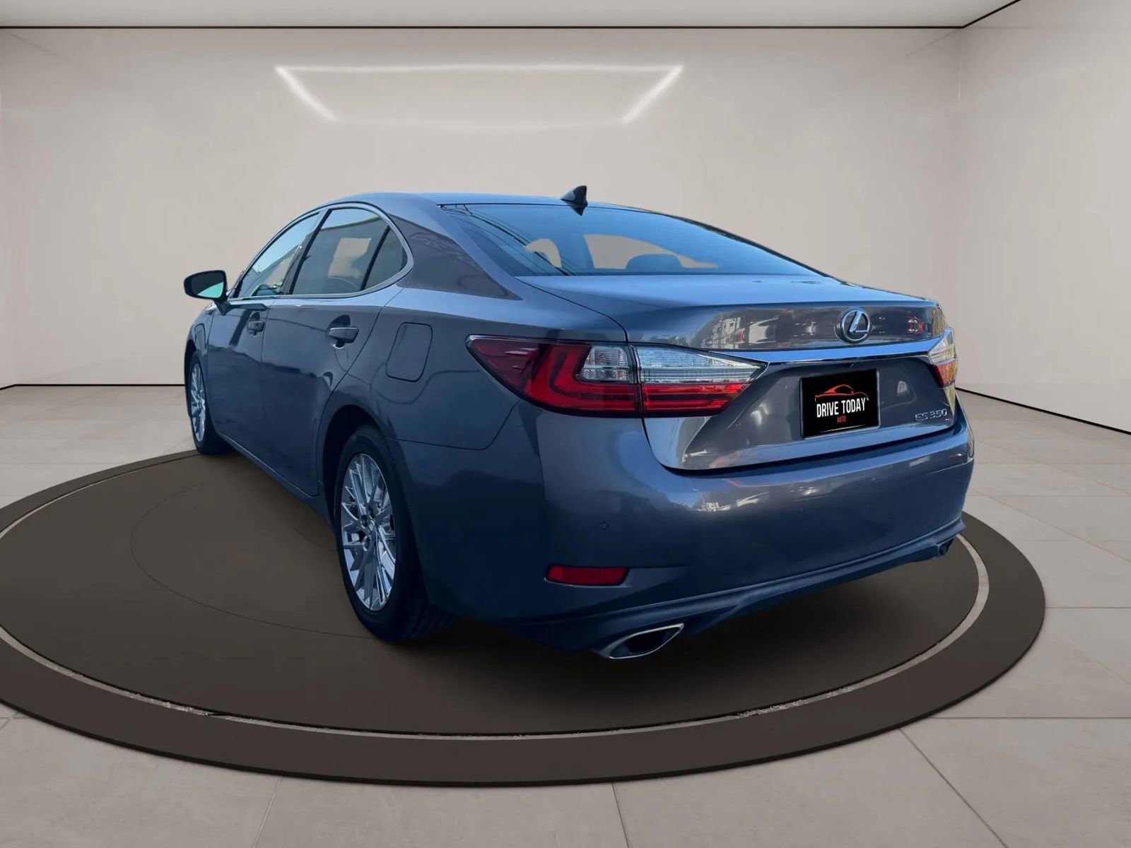 Used 2018 Lexus ES 350 w/ Navigation System Package image 6