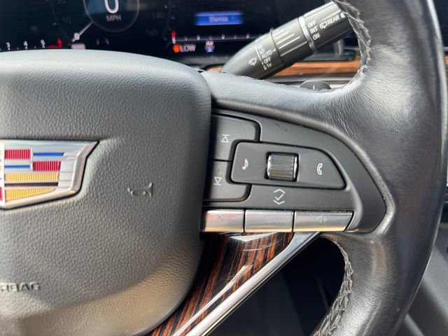 Certified 2021 Cadillac Escalade Premium Luxury AWD/4WD image 15