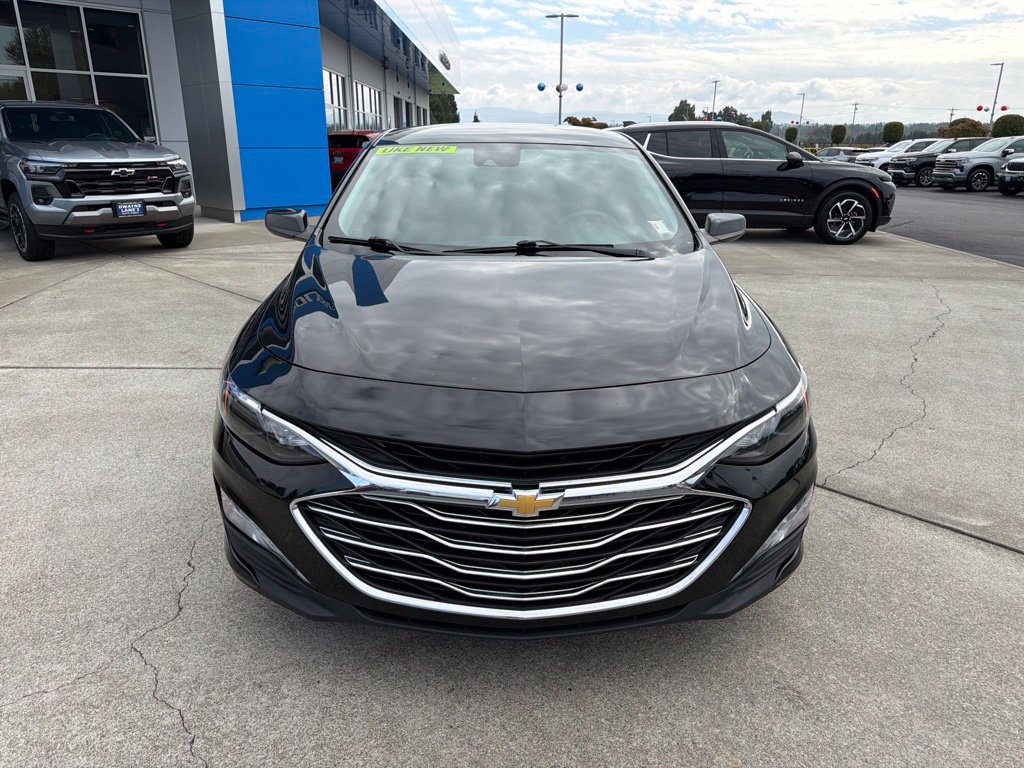 Used 2024 Chevrolet Malibu LT FWD image 9