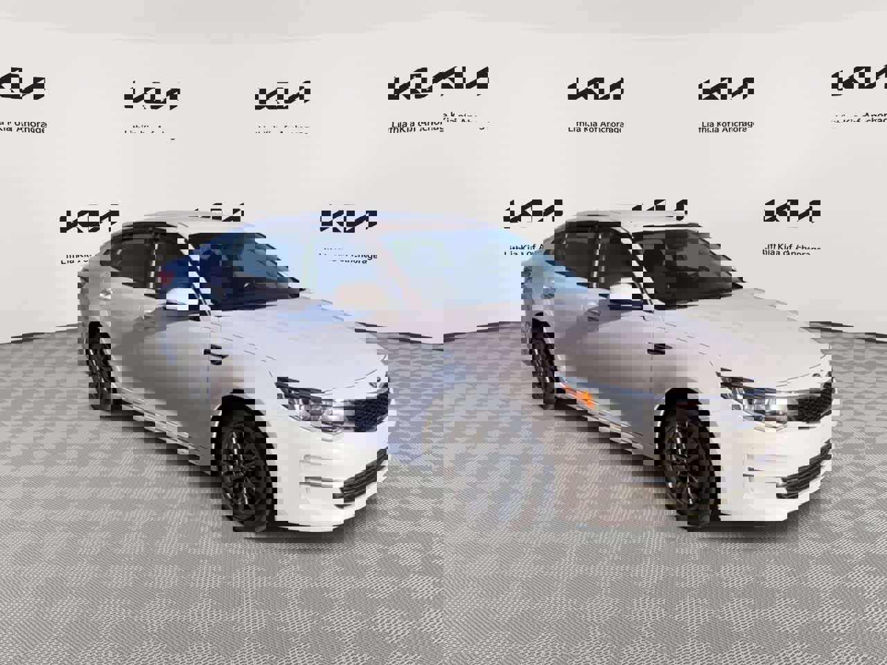 Used 2018 Kia Optima LX image 2