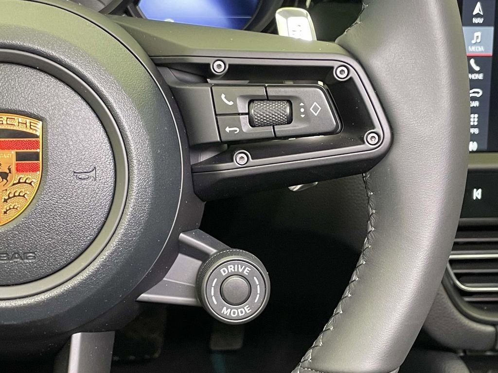 New 2026 Porsche Macan Turbo image 41