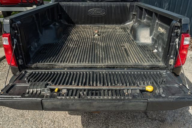 Used 2016 Ford F250 Lariat w/ Lariat Ultimate Package AWD/4WD image 14