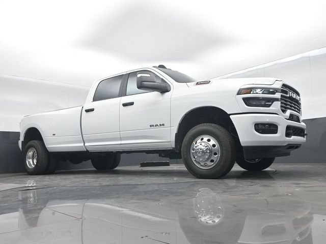 New 2026 RAM 3500 Big Horn AWD/4WD image 40