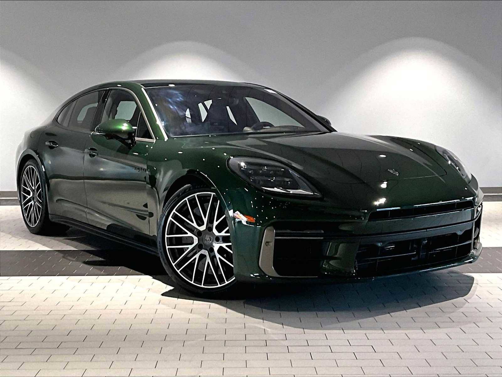 Used 2025 Porsche Panamera Turbo S image 12
